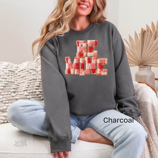 BE MINE Faux Yarn Gildan Crewneck